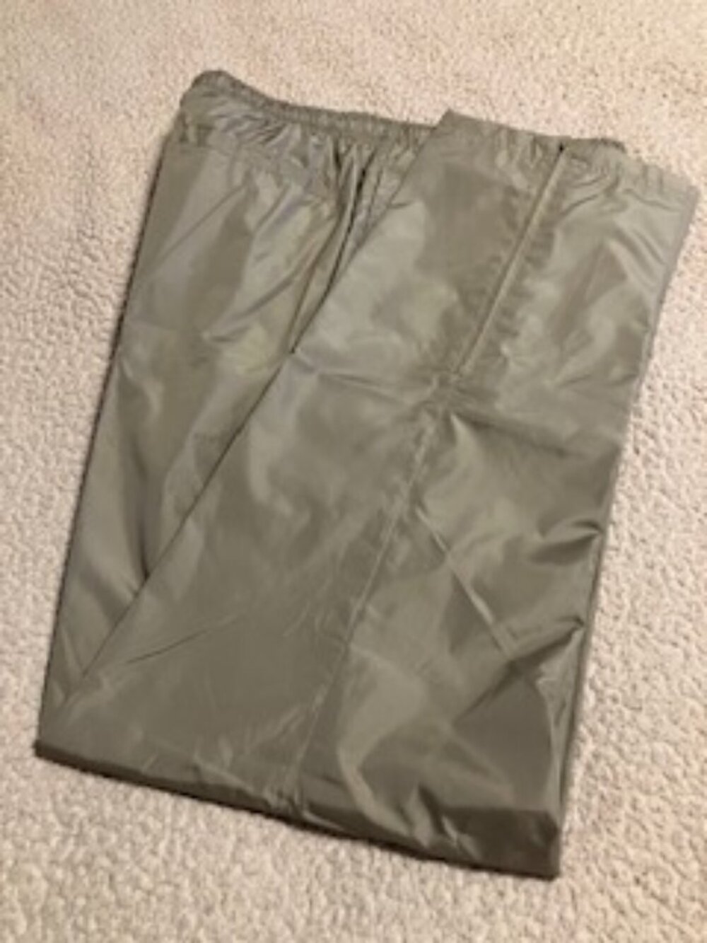 Men's Wind Resistant Pants  NWT  Size M